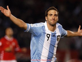 世俱杯直播-FM游戏中好玩的意甲球队推荐及战术建议